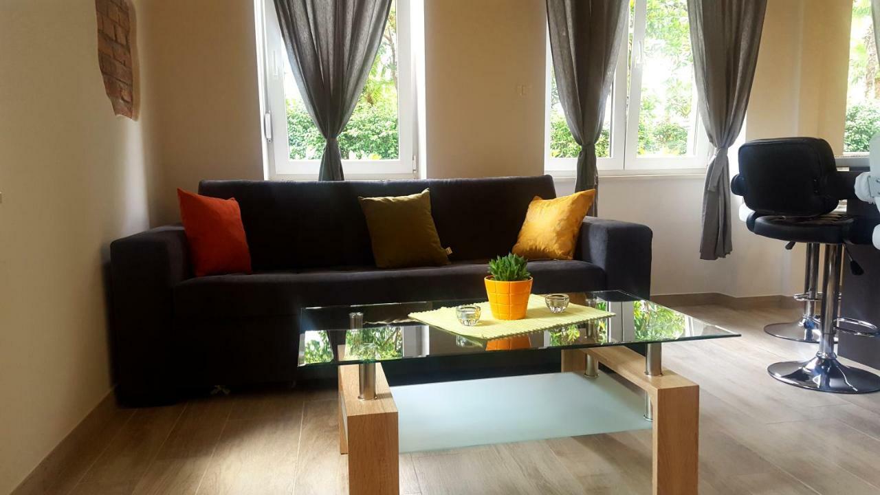 Studio Apartment Vanna - 1St Row To The Sea 오파티아 외부 사진